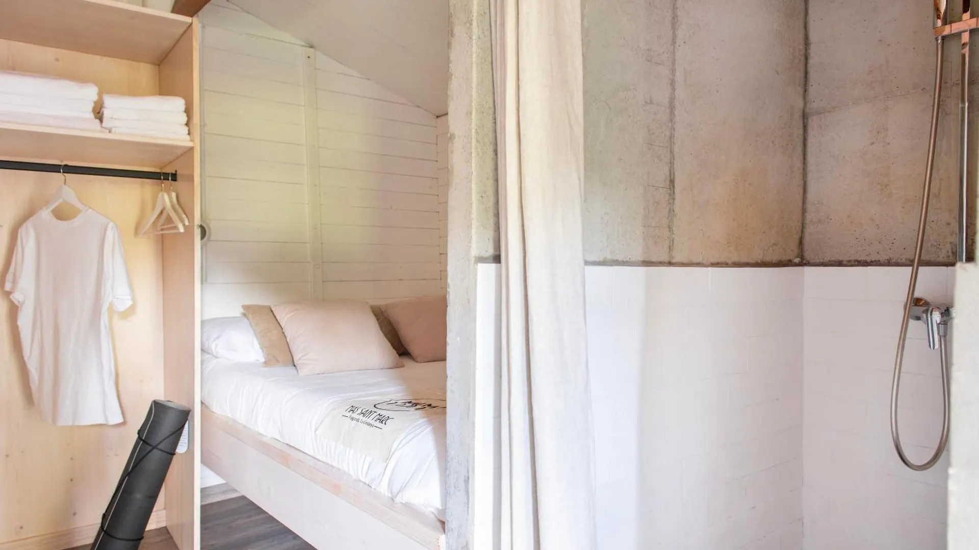 Mas Sant Marc Guest House Puigcerda