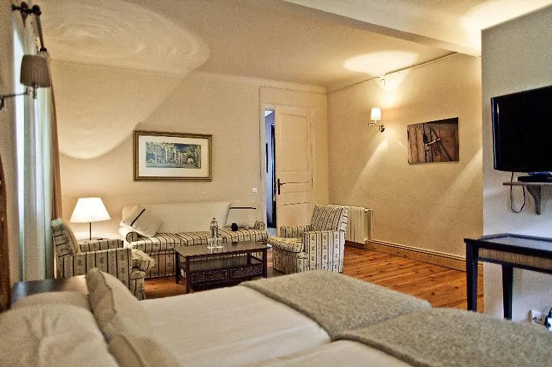 Mas Sant Marc Guest House Puigcerda