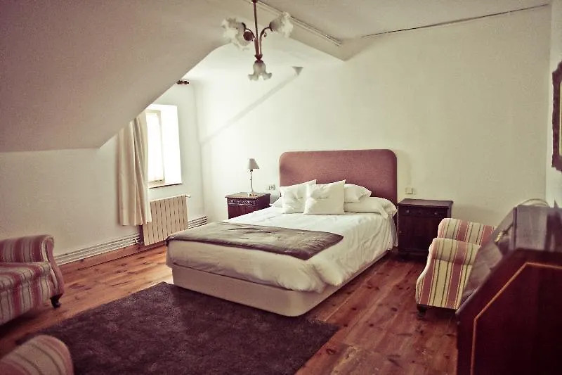Mas Sant Marc Guest House Puigcerda